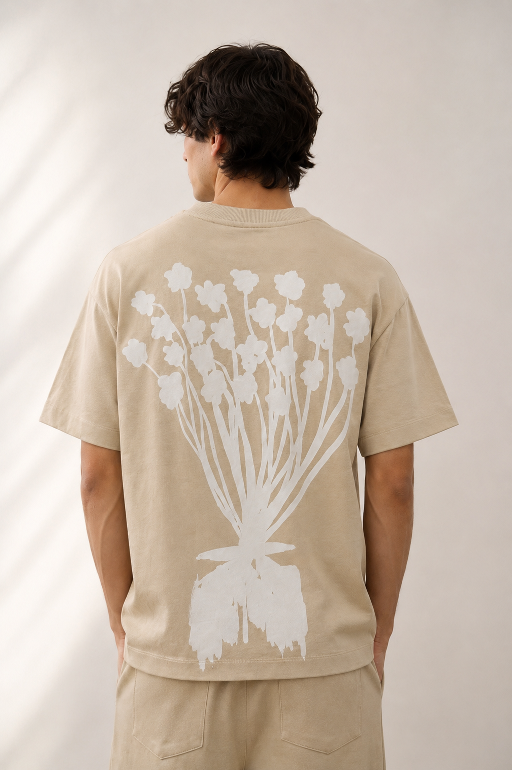 Bouquet T-shirt in Cream [Unisex]