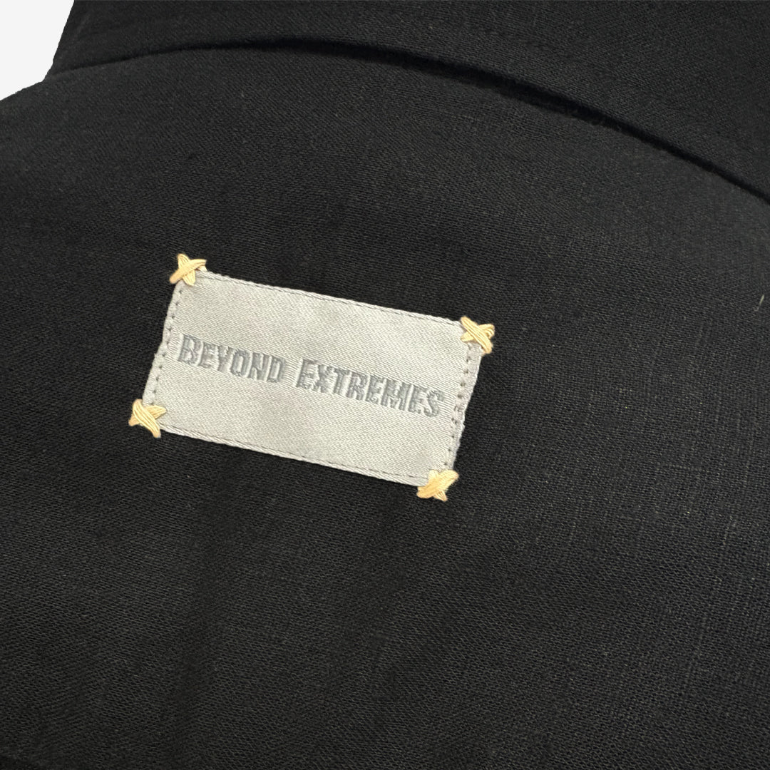 Linzo Boat Shirt in Black [Unisex]